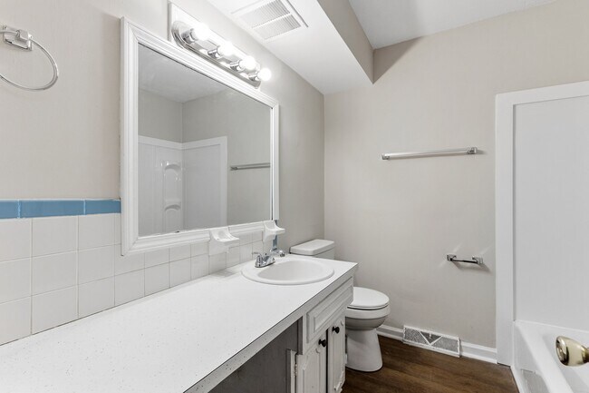 Building Photo - 3633 King Arthur Dr