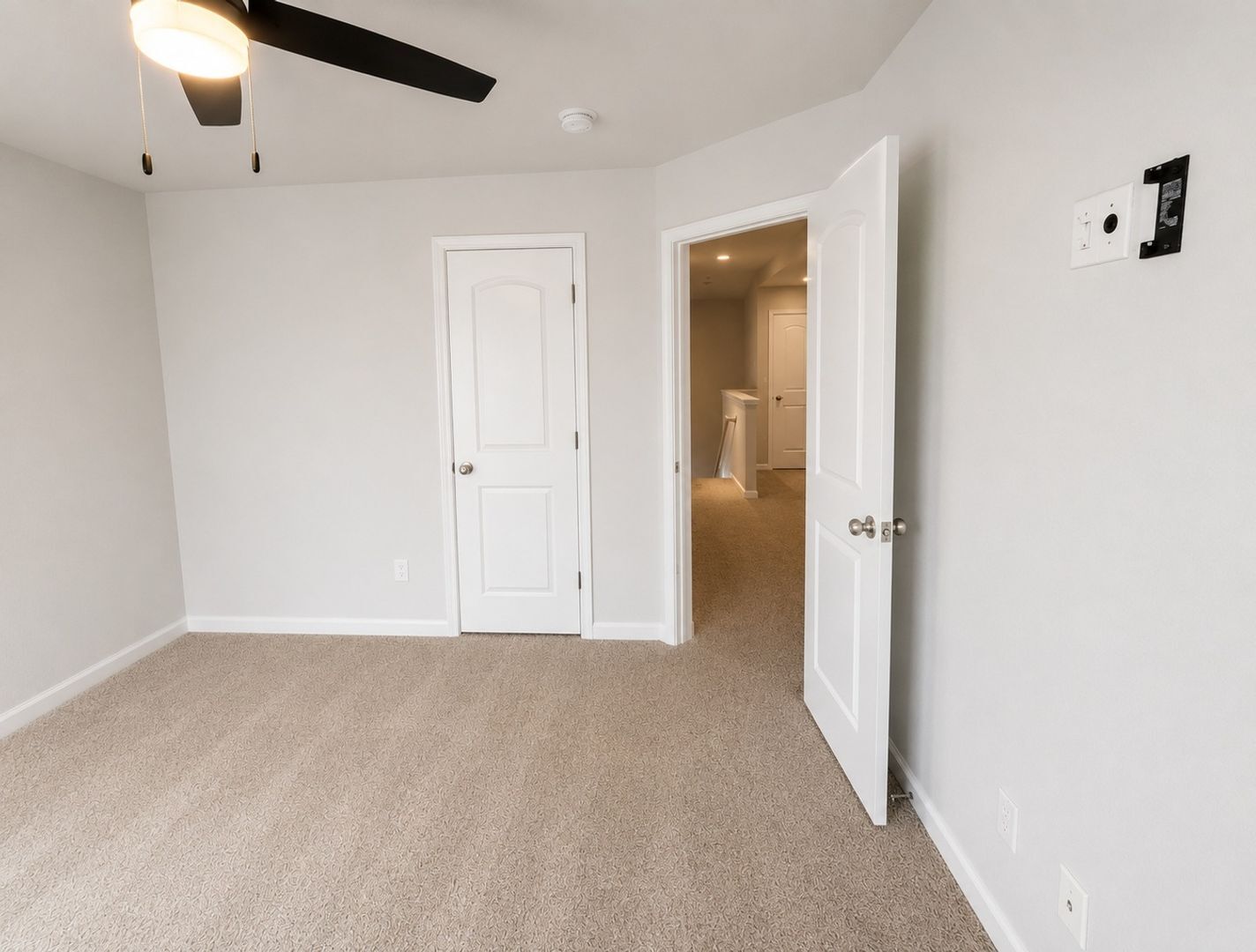 Building Photo - 1221 Bentwillow Way