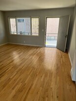 Building Photo - 1815 Greenfield Ave