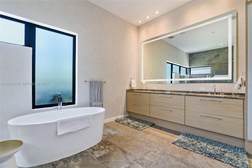 Building Photo - 7210 S Prestwick Pl