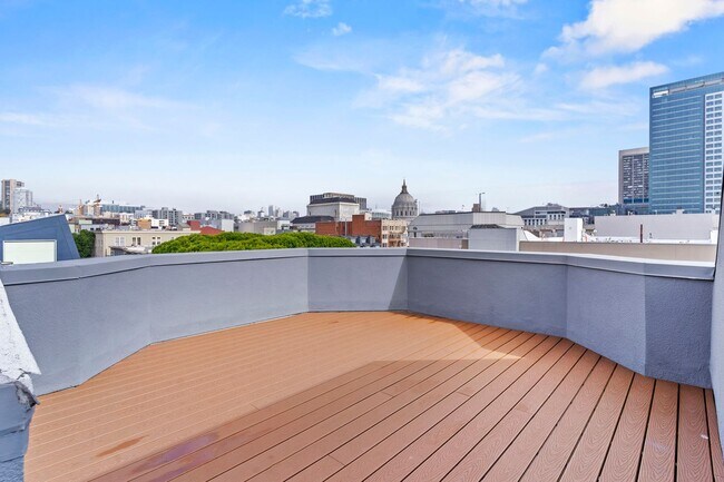 Building Photo - Lovely 2 Bed, 1.5 Bi-Level Hayes Valley Co...