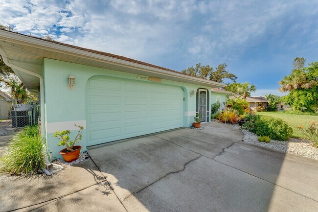 Building Photo - 1439 Mohawk Rd