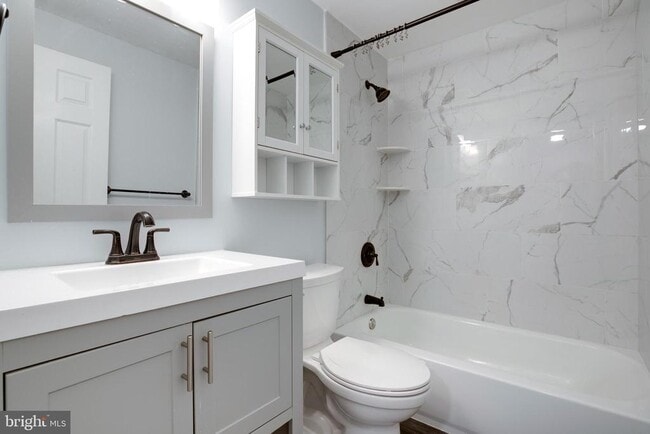 Building Photo - 13639 Clarendon Springs Ct