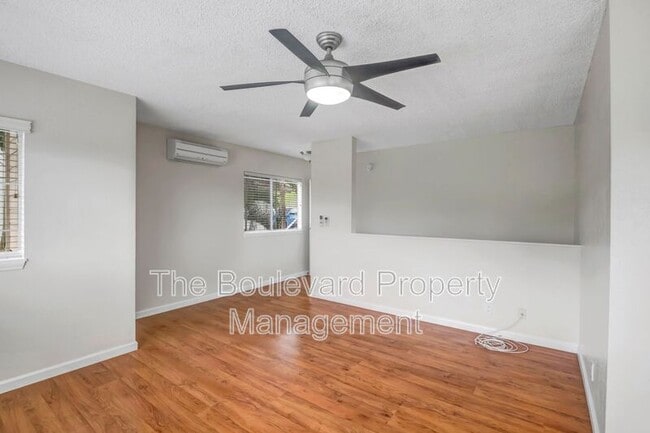 Building Photo - 157 Kahako St