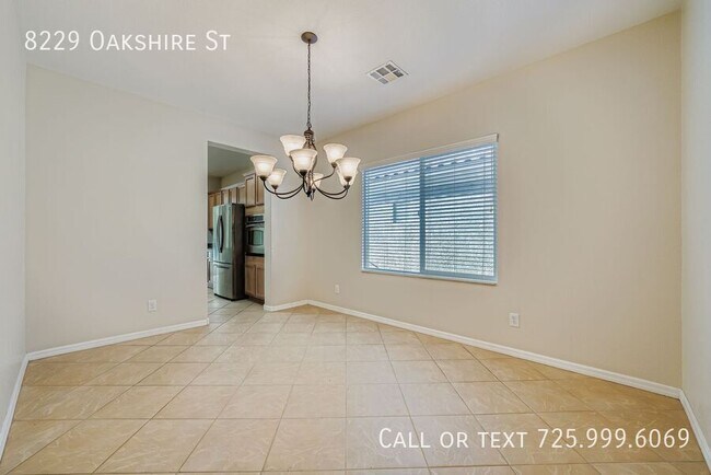 Building Photo - 8229 Oakshire St