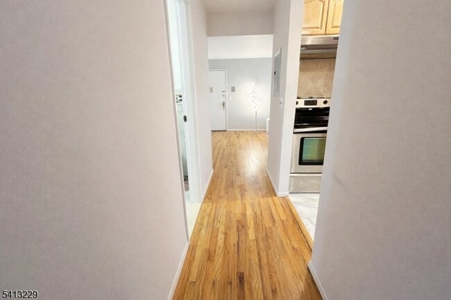 Building Photo - 5 Ascension St