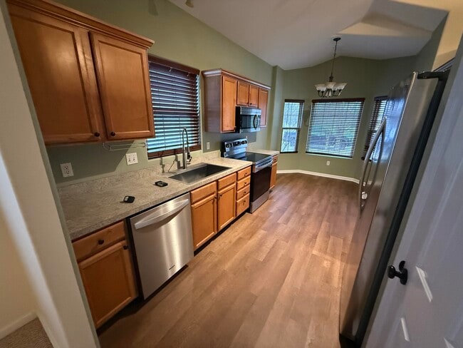 Building Photo - 2204 Market Garden Ln