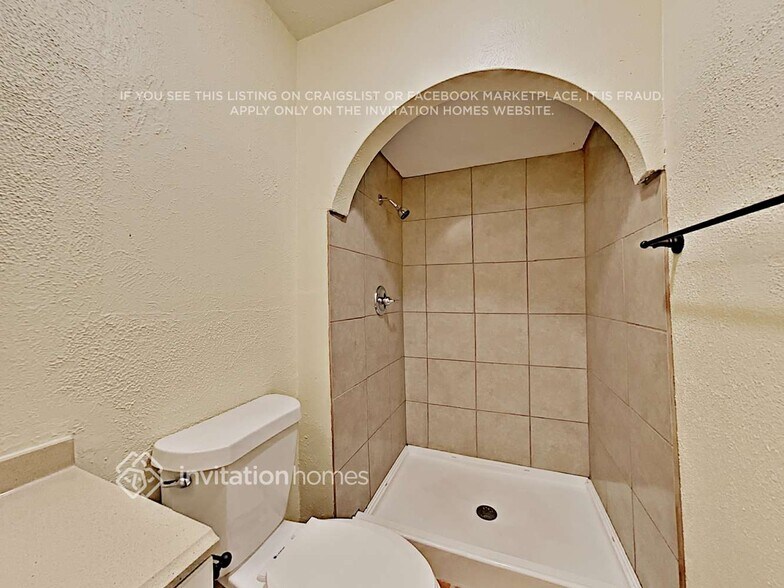 Building Photo - 6813 Curry Dr