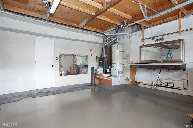 Building Photo - 3 br, 2.5 bath House - 3617 S Van Ness Ave