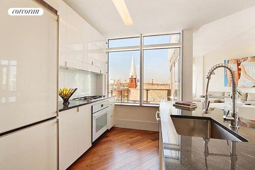 Building Photo - 10-17-17 Jackson Ave