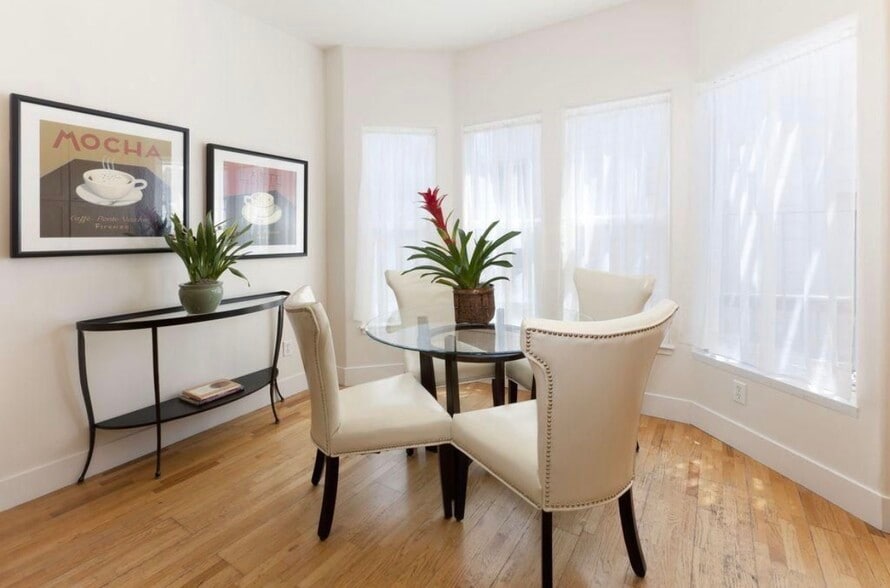 Building Photo - 269 Hickory St