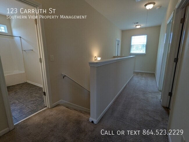 Building Photo - 123 Carruth St