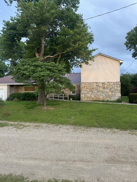 Building Photo - 2640 W 56th Ave