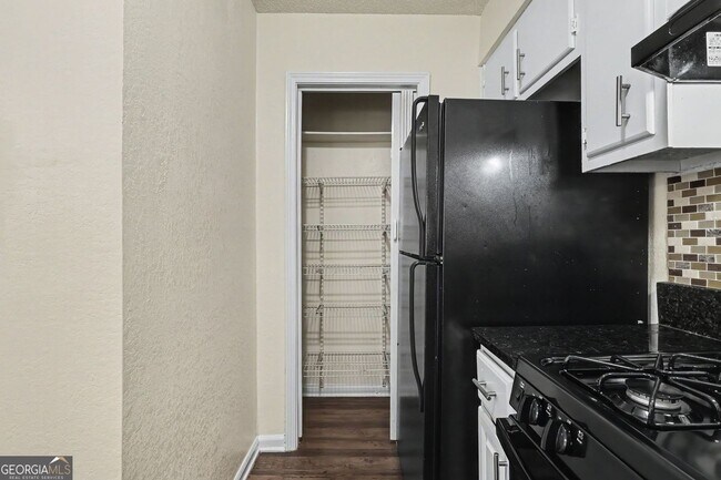 Building Photo - 2623 Dorian Dr SW