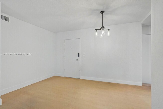 Building Photo - 5555 Collins Ave