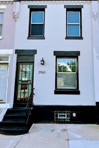 Building Photo - Taylor Street