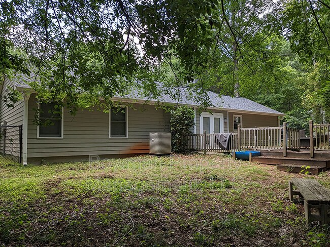 Building Photo - 155 Rachel Way