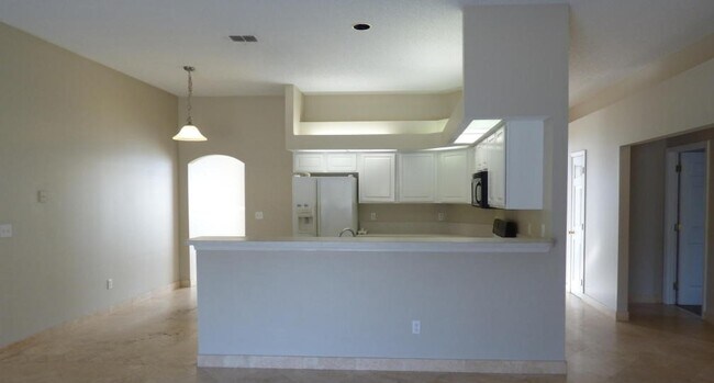 Building Photo - 1685 Aston Hall Ct