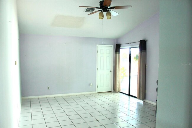 Building Photo - 412 Everwood Dr