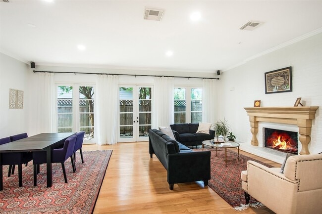 Building Photo - 354 Tealwood Dr