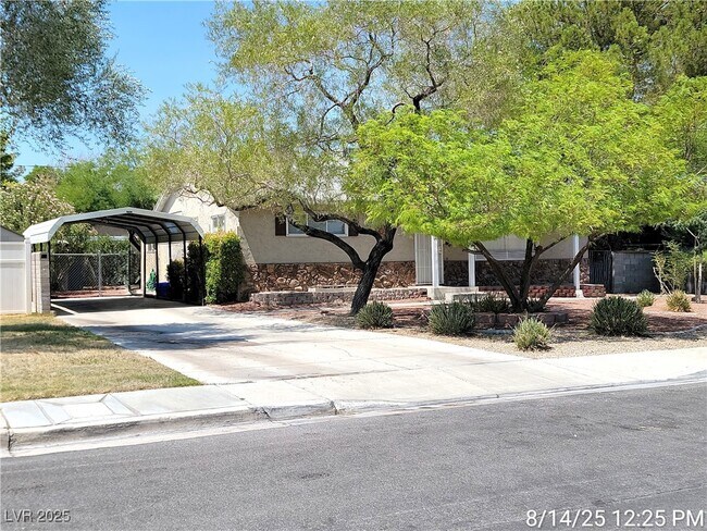 Primary Photo - 1312 Darmak Dr