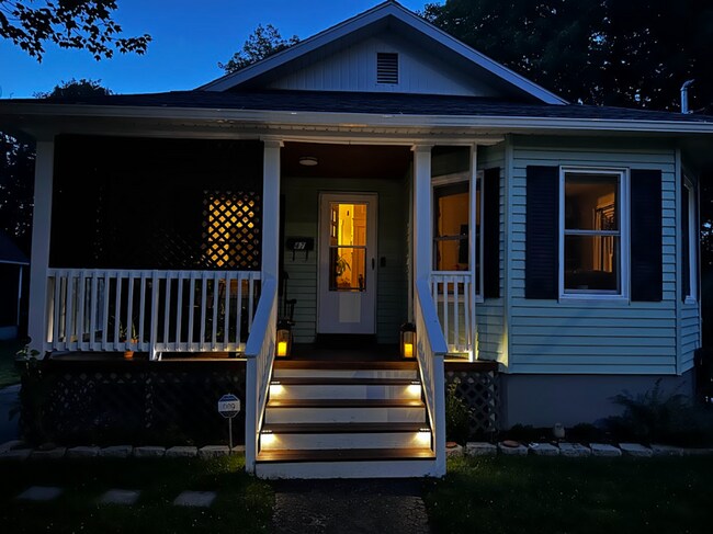 Building Photo - 47 Water St