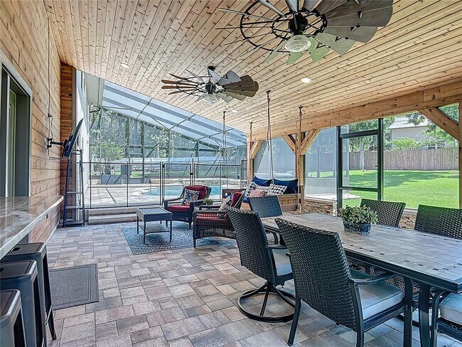 Building Photo - 4661 SW 7th Avenue Rd