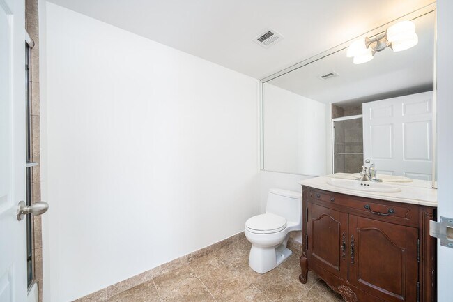 Building Photo - 759 2nd St