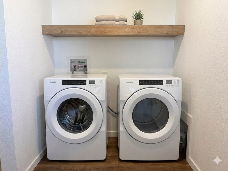 Building Photo - 2627 S Lamb Blvd