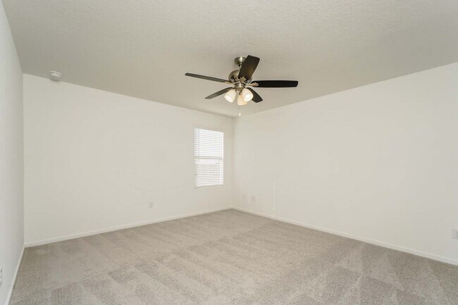 Building Photo - 1603 Hummock Steep