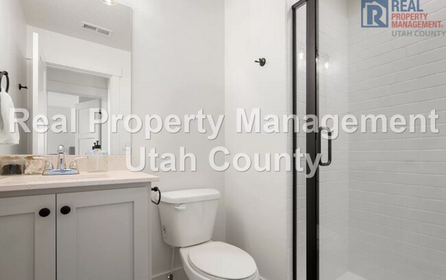 Building Photo - 367 S 610 E
