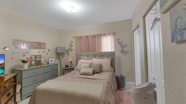 Building Photo - 2993 W 80th St