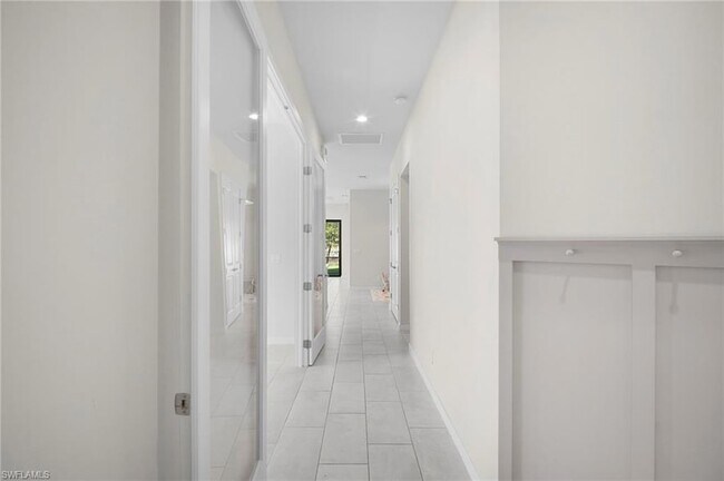 Building Photo - 14720 Kingfisher Lp