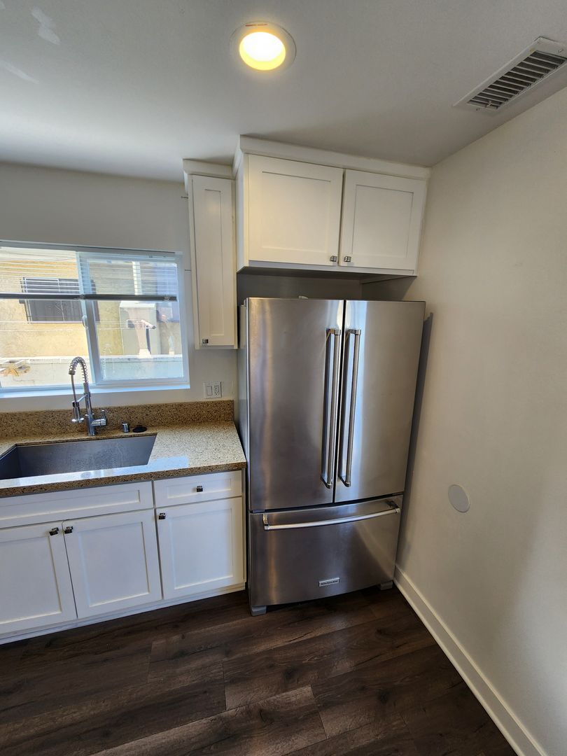 Building Photo - 1629 W Summit St