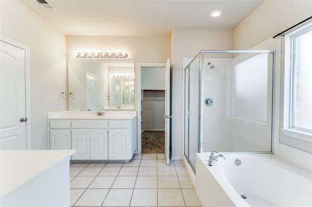 Building Photo - 2625 Alpena Dr