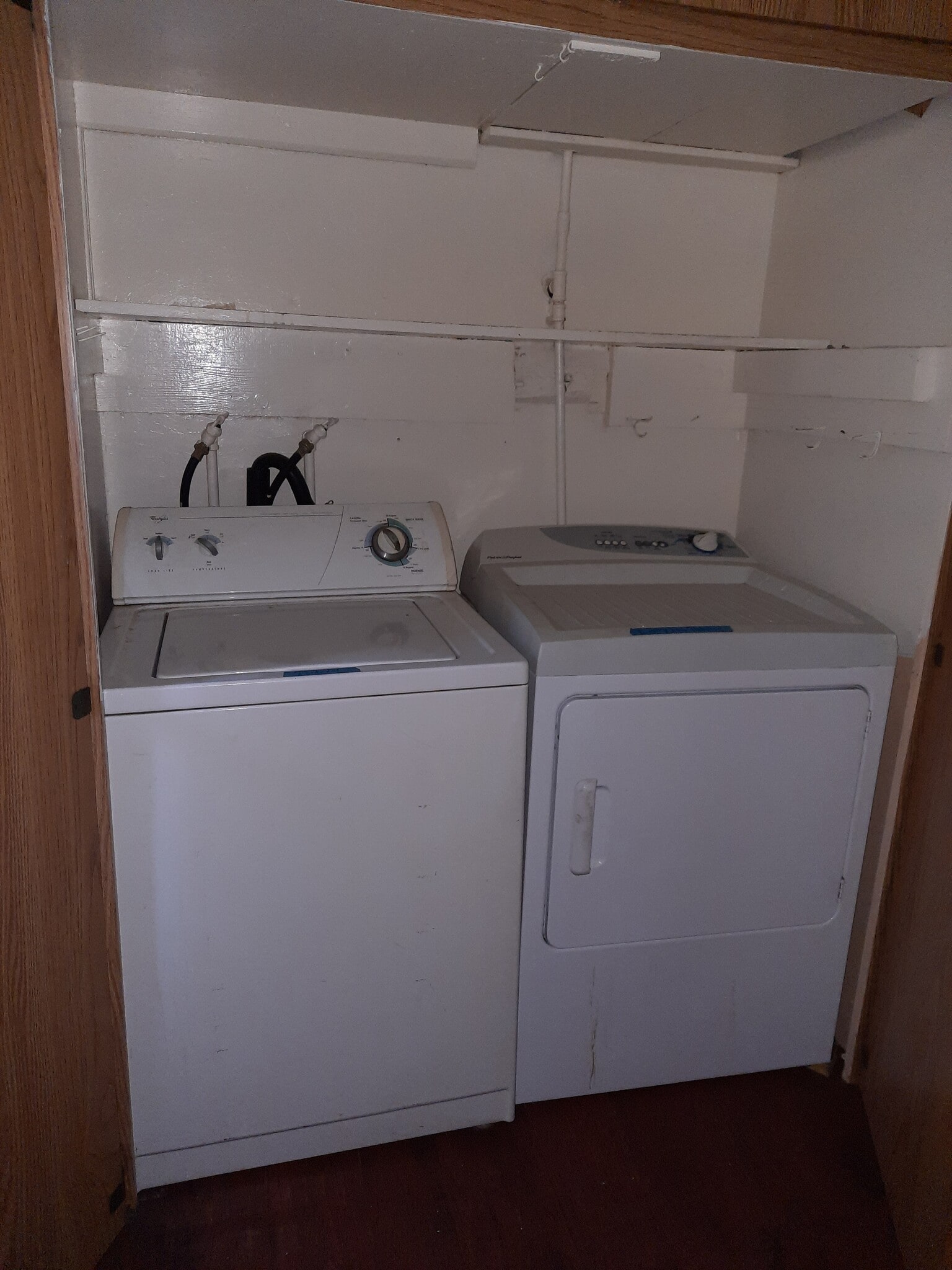 Washer and dryer - 4451 Stansbury Ave