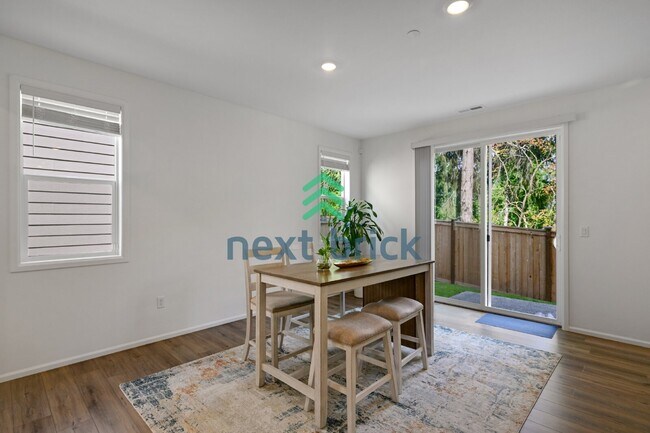 Building Photo - Spacious 5-Bed Retreat with 3.5 Baths in Beautiful Bothell – 2,989 Sq Ft of Comfort & Style!