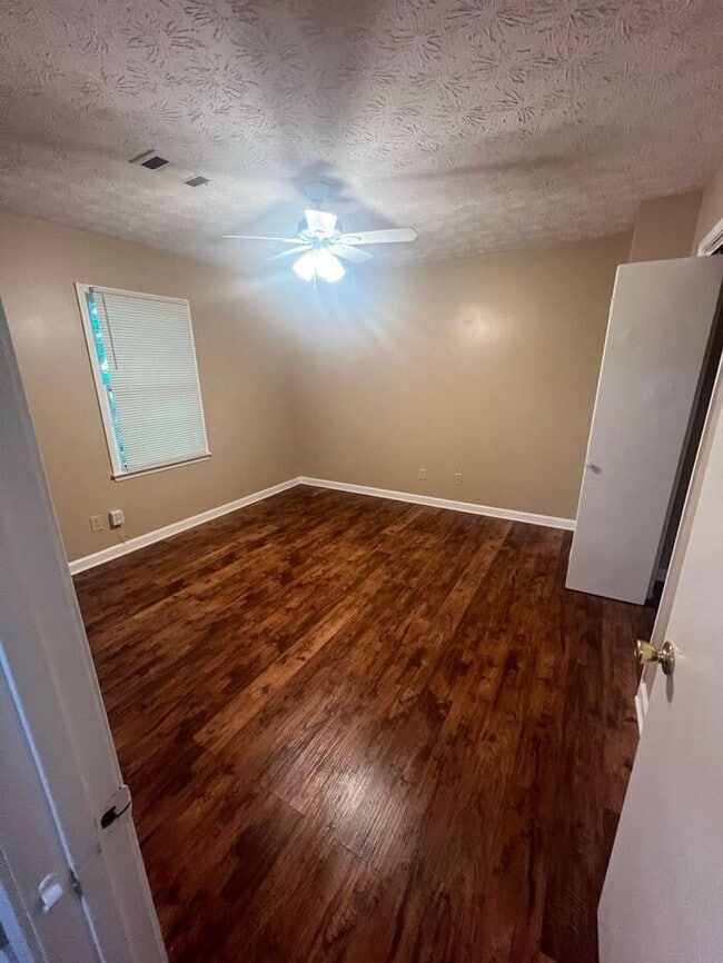 Building Photo - !!!WARNING: AVOID SCAMS CONFIRM RENTAL AT ...