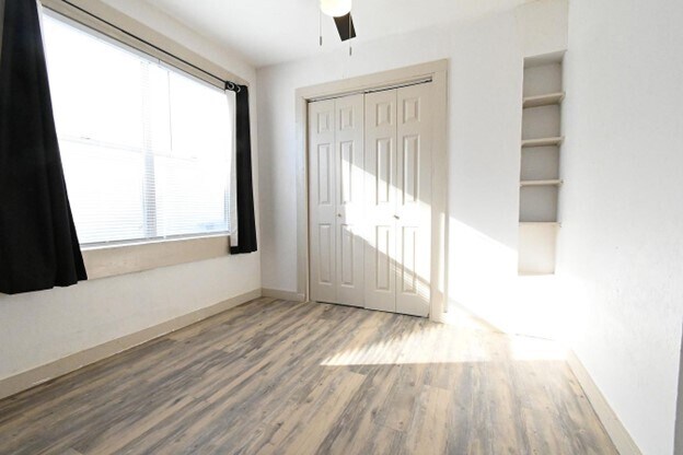 Building Photo - FF 1117 N Young