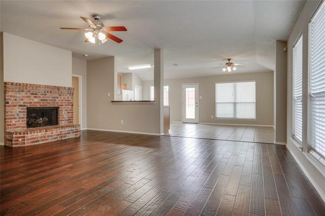 Building Photo - 9940 Carter Dr