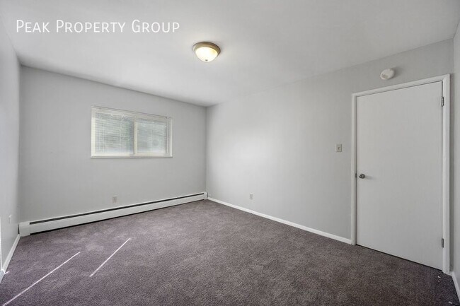 Building Photo - Welcome to 3505 Telford Street