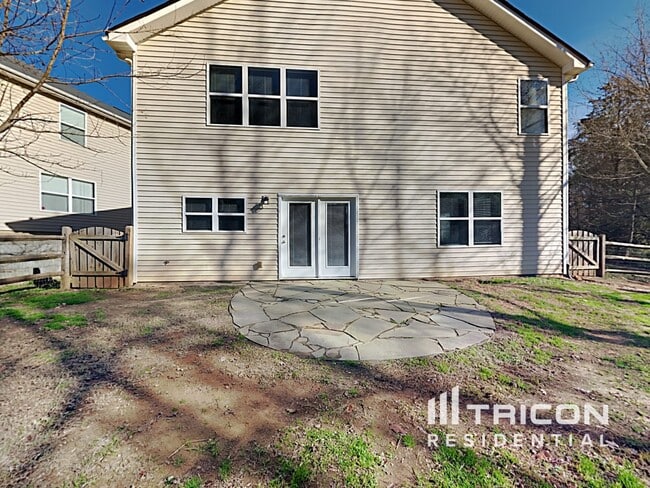 Building Photo - 6405 Lanzerac Manor Dr