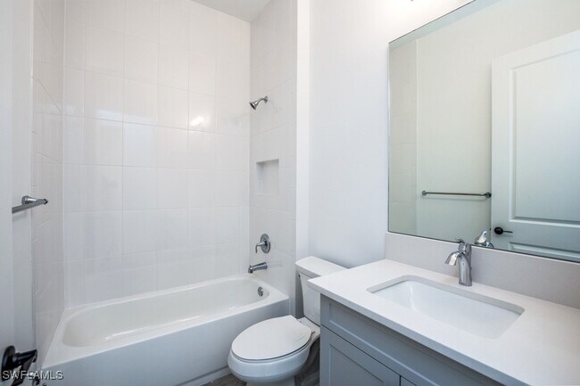 Building Photo - 11417 Jacaranda Dr