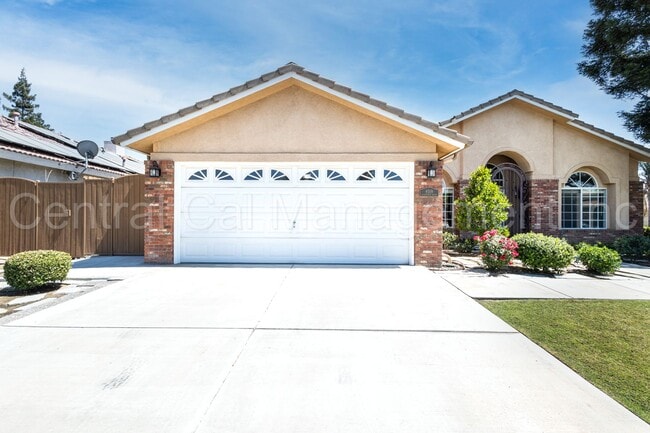 Primary Photo - 3 Bedroom + Office, 2 Bath Home with Solar...