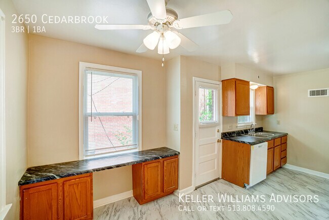 Building Photo - 2650 Cedarbrook-