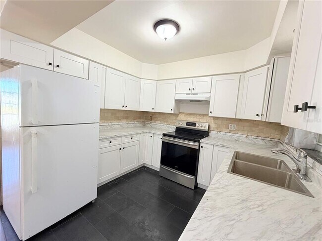 Building Photo - 309 Kerry Dr