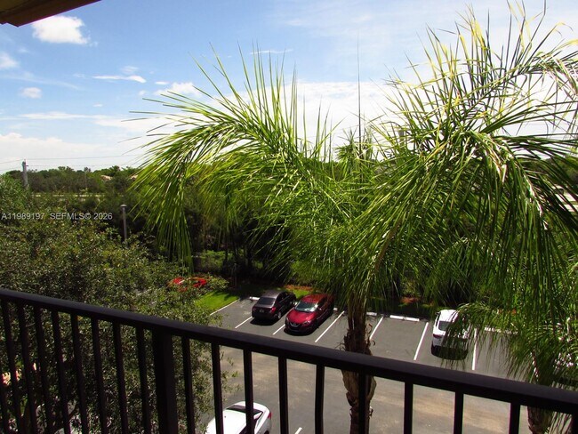 Building Photo - 1400 SW 124th Terrace