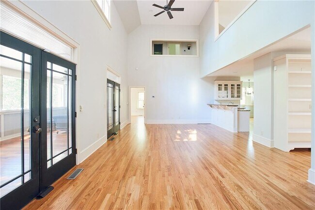 Building Photo - 1843 Butlers Ln