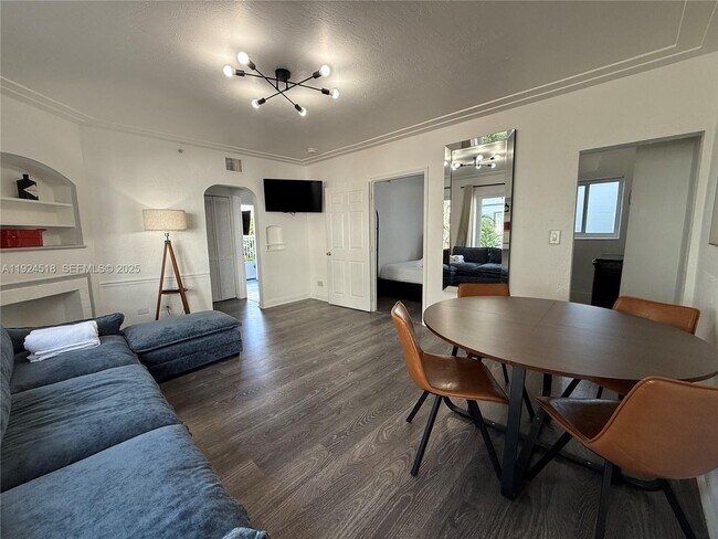 Building Photo - 1536 Jefferson Ave