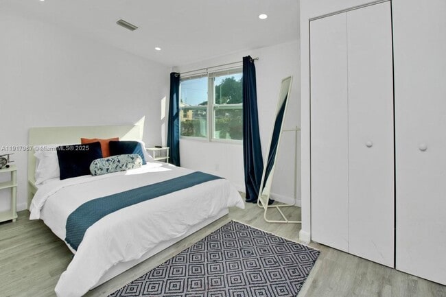 Building Photo - 2604 Fletcher Ct